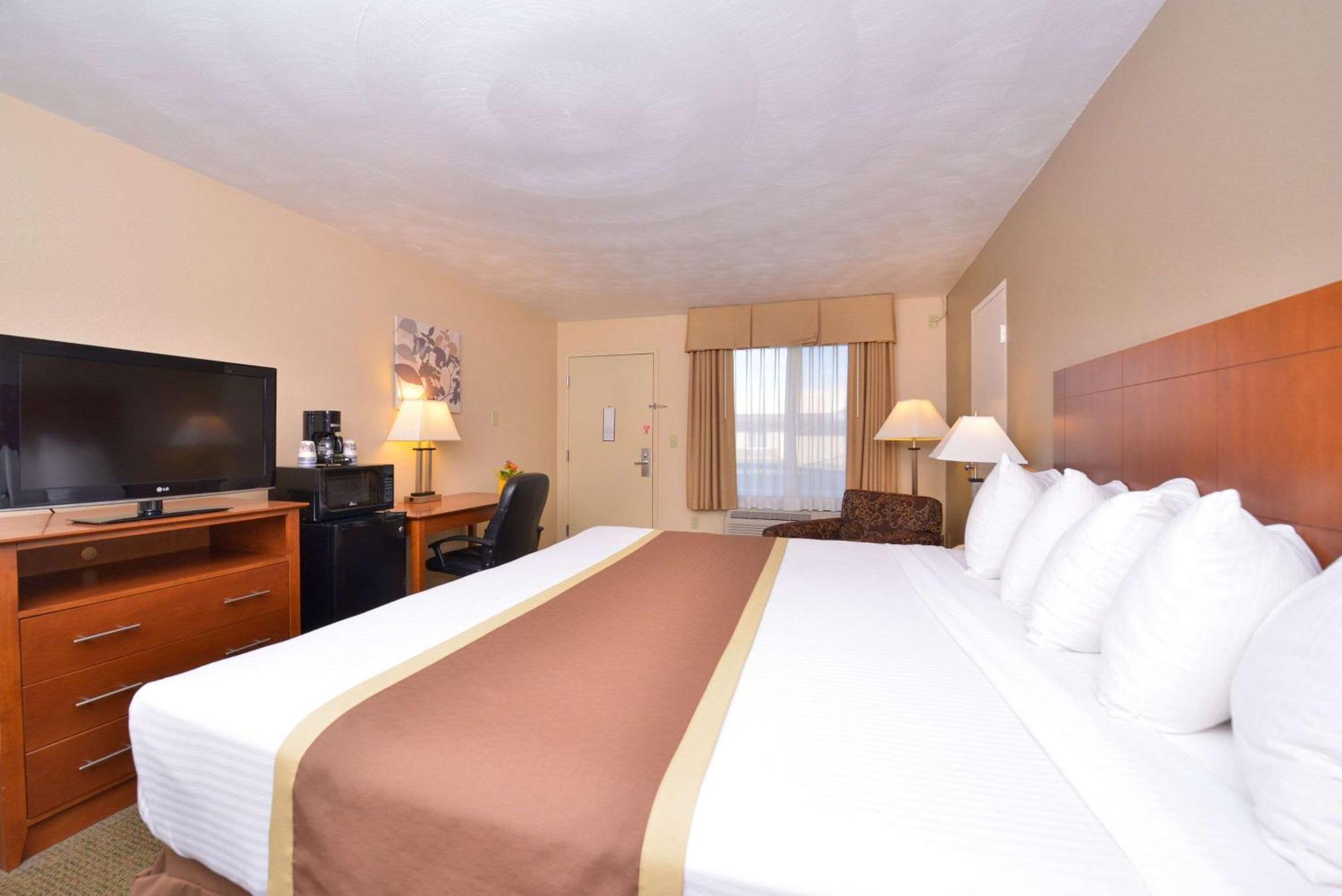 Quality & Hotel Williamsport